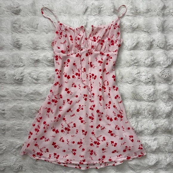 Active USA Dresses & Skirts - Pink floral mini dress